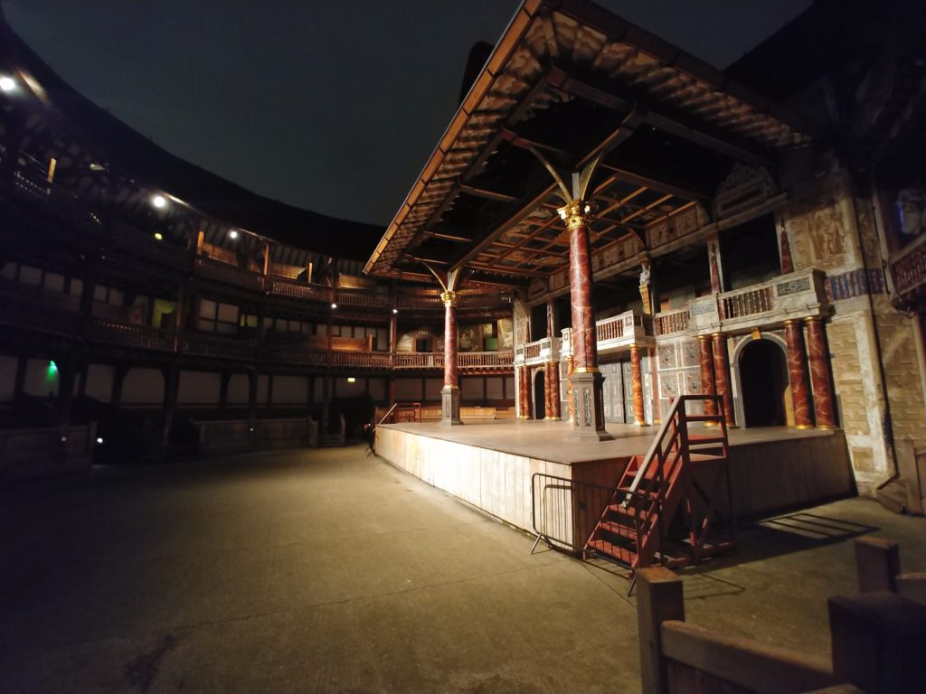 20180112_170900_england_globe